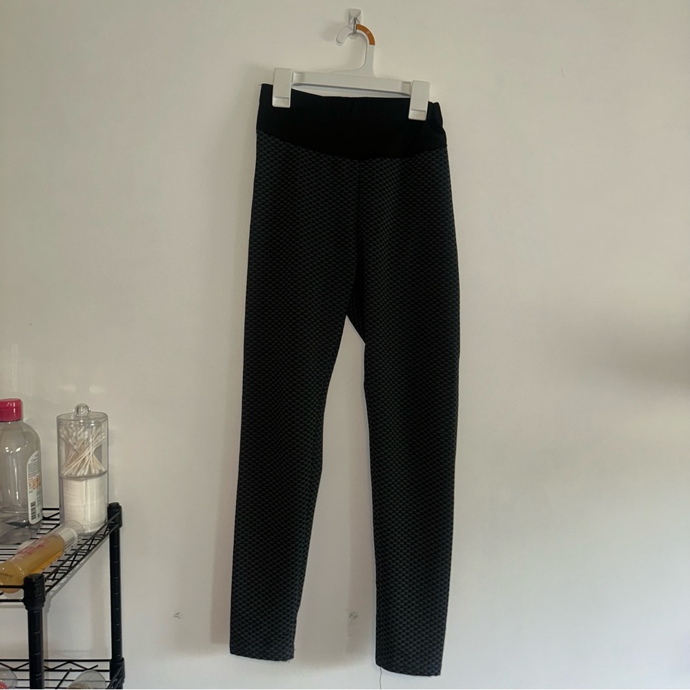 Famous TikTok Black Textured Leggings